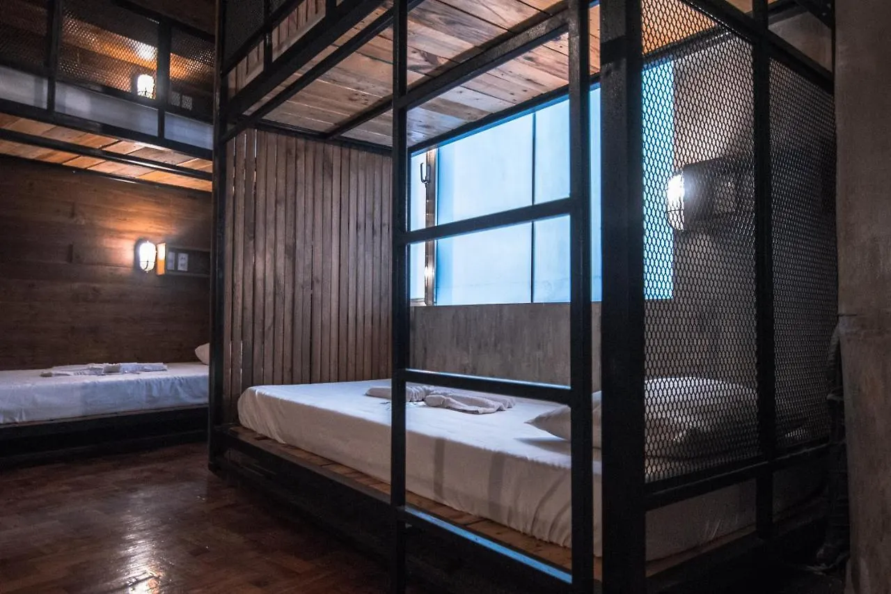 Hotel Connector Hostel Makati City
